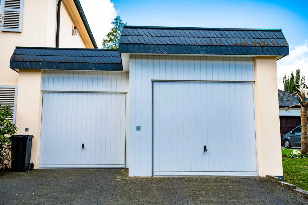 Twin-residential-garage-doors-marketed-through-garage-door-repair-ppc-services
